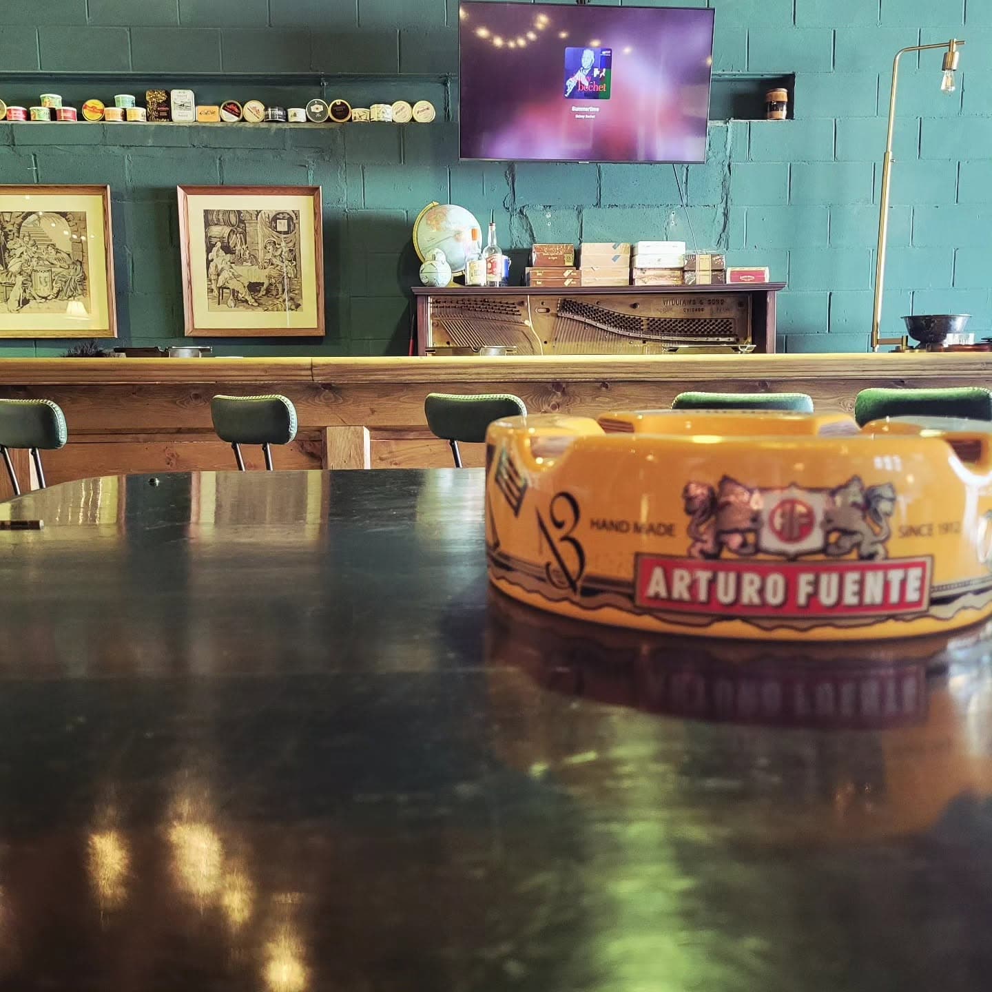 Toads Cigars gallery